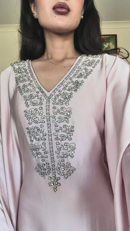 RÓSE hand embroidery abaya